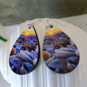 Sea Shells Beach Teardrop Earrings